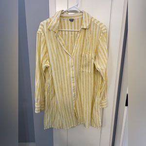 Aerie long sleeve button down size M